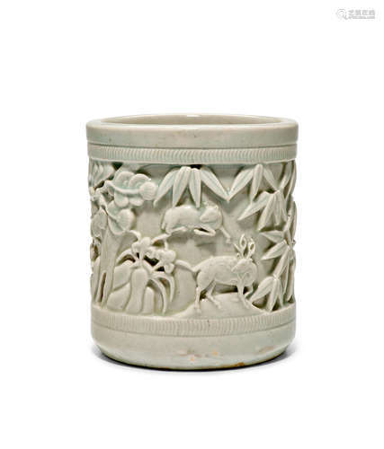 A fine white porcelain brush holder Joseon dynasty (1392-1897), 19th century