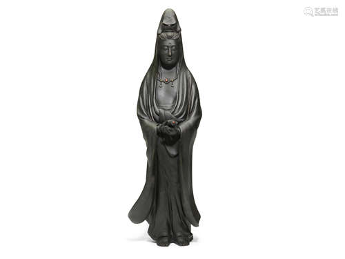 A bronze figure of Kannon (Avalokitesvara) Meiji (1868-1912) or Taisho (1912-1926) era, early 20th century