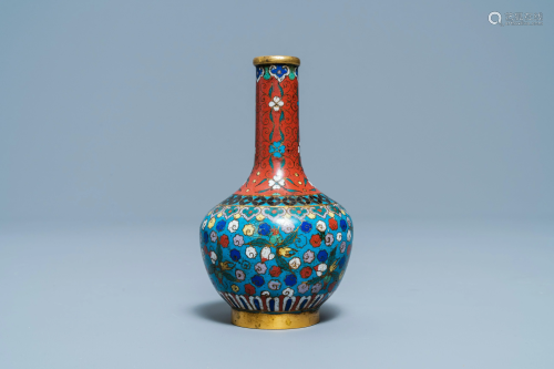 A Chinese cloisonnŽ bottle vase, 18/19th C.