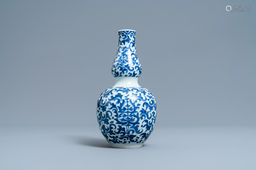 A Chinese blue and white double gourd vase, Kangxi