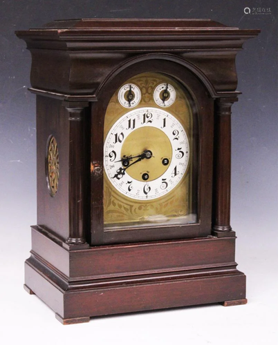 JUNHAMS CARVED MAHOGANY MANTLE CLOCK