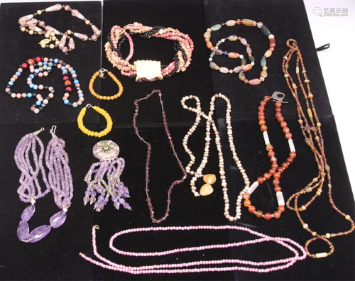 COLLECTION OF (11) LADYS BEADED NECKLACES