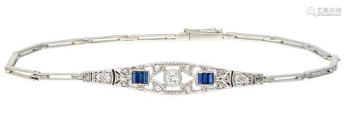 White gold Art Deco open worked bracelet, with approx. 0.15 ct. diamond and natural sapphire - 18 ct