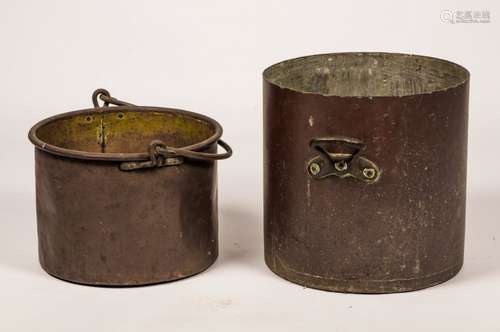 A lot with (2) copper pans, Dutch, 19th century.