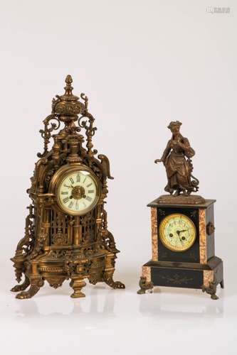 A lot with (2) mantle clocks, France, 1st half 20th century.