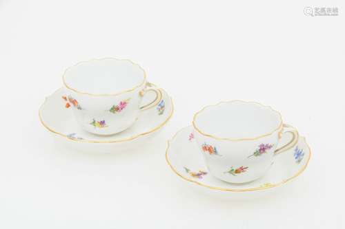 A set of (2) porcelain cups and saucers, Meissen, Germany, 1st half 20th century.