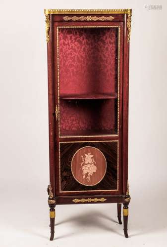 A Napoleon III-style display cabinet, 20th century.