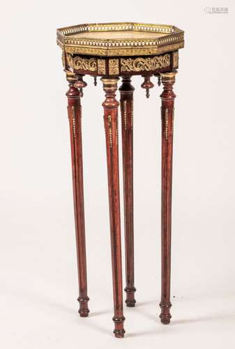 A Napoleon III-style side table, 2nd half 20th century.