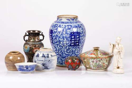 A lot of various porcelain, China, 19th/20th century.