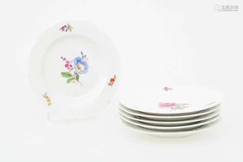 A set of (6) porcelain plates, Meissen, Germany, 1st half 20th century.