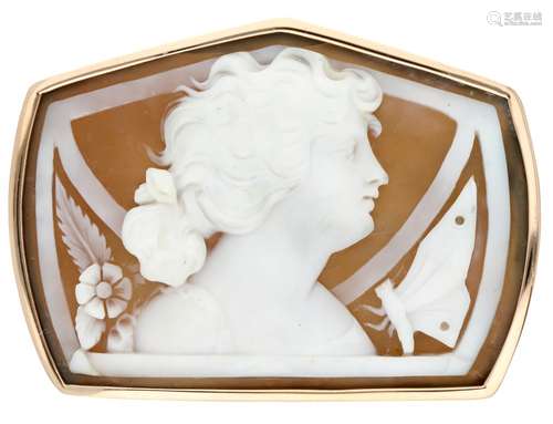 Large shell cameo in a rose gold frame - 14 ct.