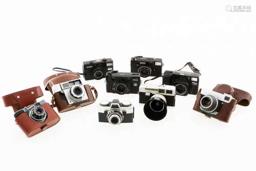 A lot with various camera's, 20th century.