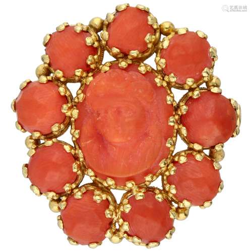 Yellow gold rosette red coral cameo brooch - 18 ct.