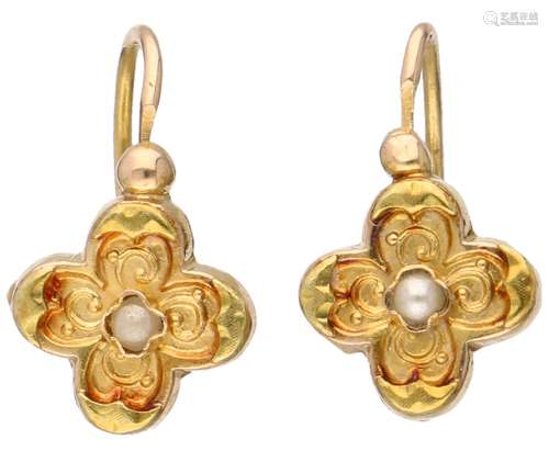 Yellow gold earrings with seed pearl - 18 ct.