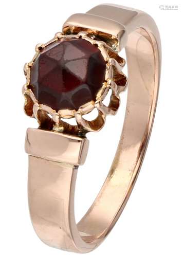 Rose gold solitaire ring, with garnet - 14 ct.