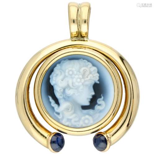 French yellow gold pendant, with blue agate cameo and natural sapphire - 18 ct.