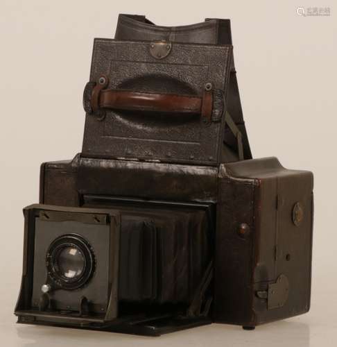 An old Folmer Schwing Division Eastman Kodak camera, 1st half 20th century.