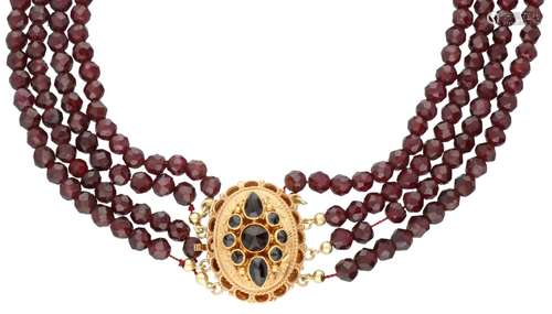 Four-row garnet choker with a yellow gold closure - 14 ct.