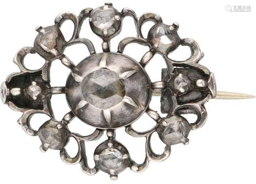 Silver brooch, with 9 rose cut diamonds - 835/1000.