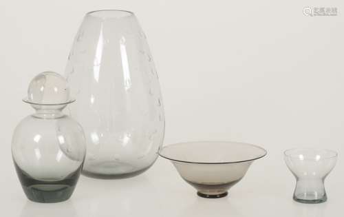 A lot 'Fumi' or smoke glass consisting of a vase, a pitcher, a glass and a bowl.