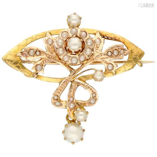 Yellow gold open worked brooch, with seed pearl - 14 ct.