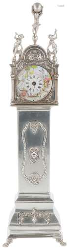 Miniature standing watch silver.