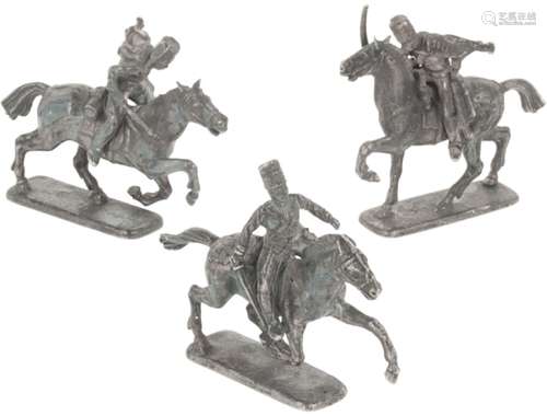 (3) Piece lot miniatures silver.