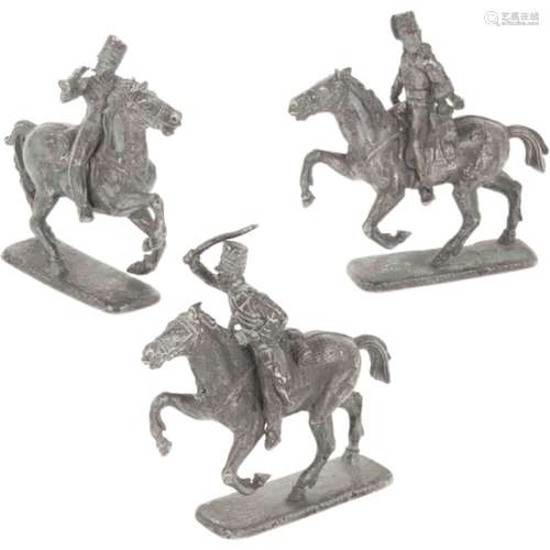 (3) Piece lot miniatures silver.