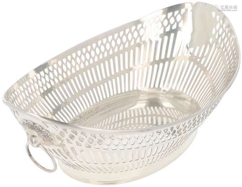 Bread basket silver.