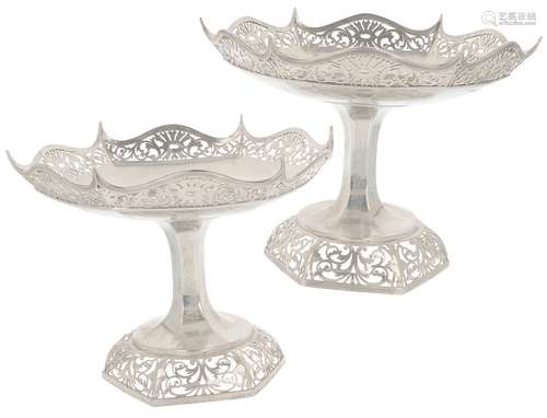 (2) Piece set Tazza`s silver.