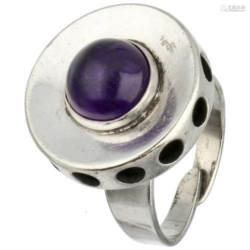 Silver modernist Alton ring, with amethyst - 830/1000.