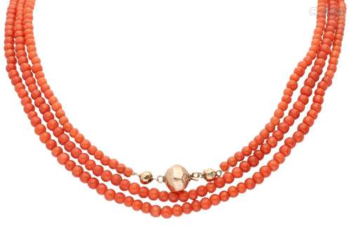 Red coral necklace with a rose gold closure - 14 ct.