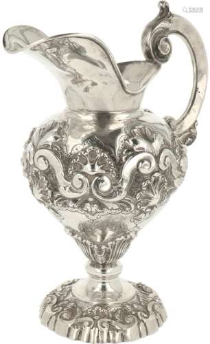 Water pitcher silver.
