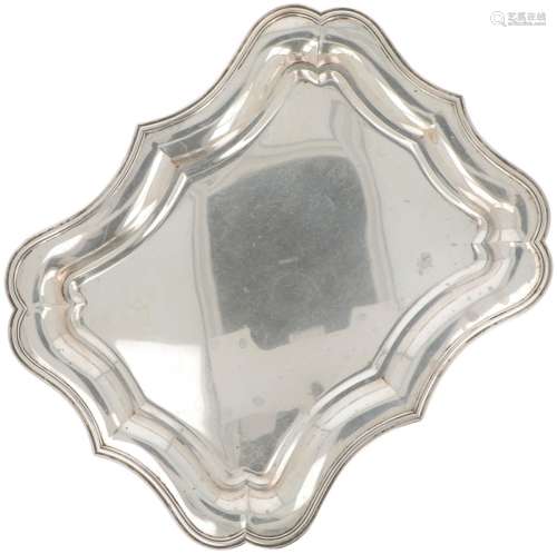 Serving tray silver.