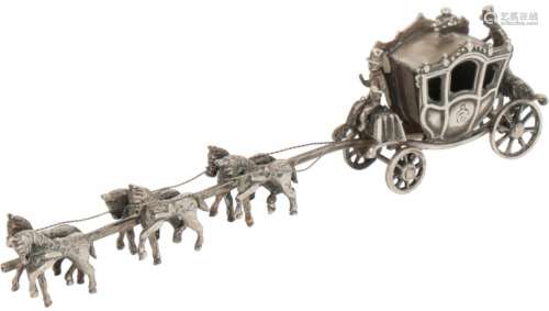 Miniature royal carriage with 6 horses silver.