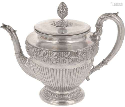 Coffee pot silver.