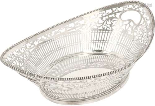 Bread basket silver.