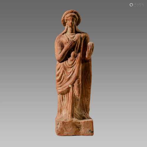 Ancient Greek Terracotta Figure Of Aphrodite c.4th