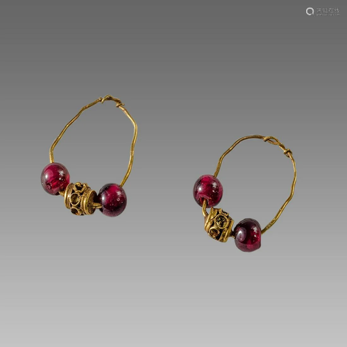 Ancient Islamic Gold Earring c.8th-12th century AD.