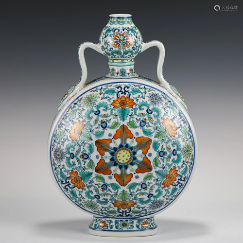 QIANLONG DOUCAI FLORAL MOTIF MOON VASE