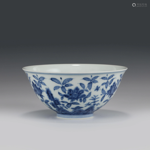 MING BLUE & WHITE FLORAL MOTIF ? BOWL