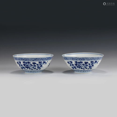 PAIR BLUE & WHITE FLORAL MOTIF BOWLS