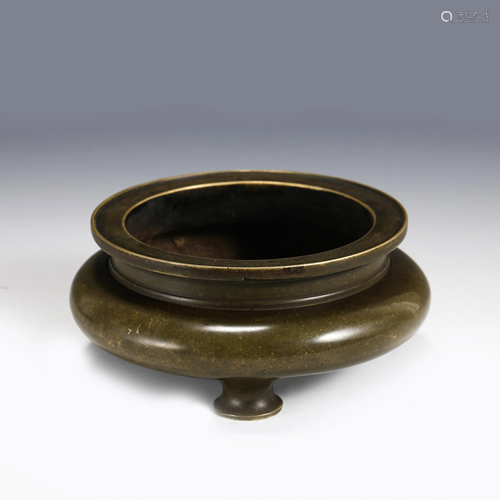 XUANDE BRONZE TRIPOD CENSER