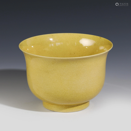 MING XUANDE YELLOW GLAZED PORCELAIN BOWL