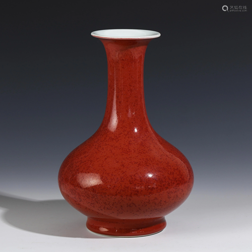 CHINESE RED GLAZED MONOCHROME REWARD VASE