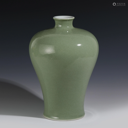 CELADON GLAZED MEIPING JAR