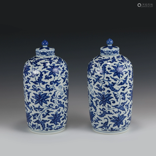 PAIR YONGZHENG BLUE & WHITE LIDDED JARS