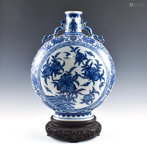 QIANLONG BLUE & WHITE PORCELAIN MOON VASE ON STAND