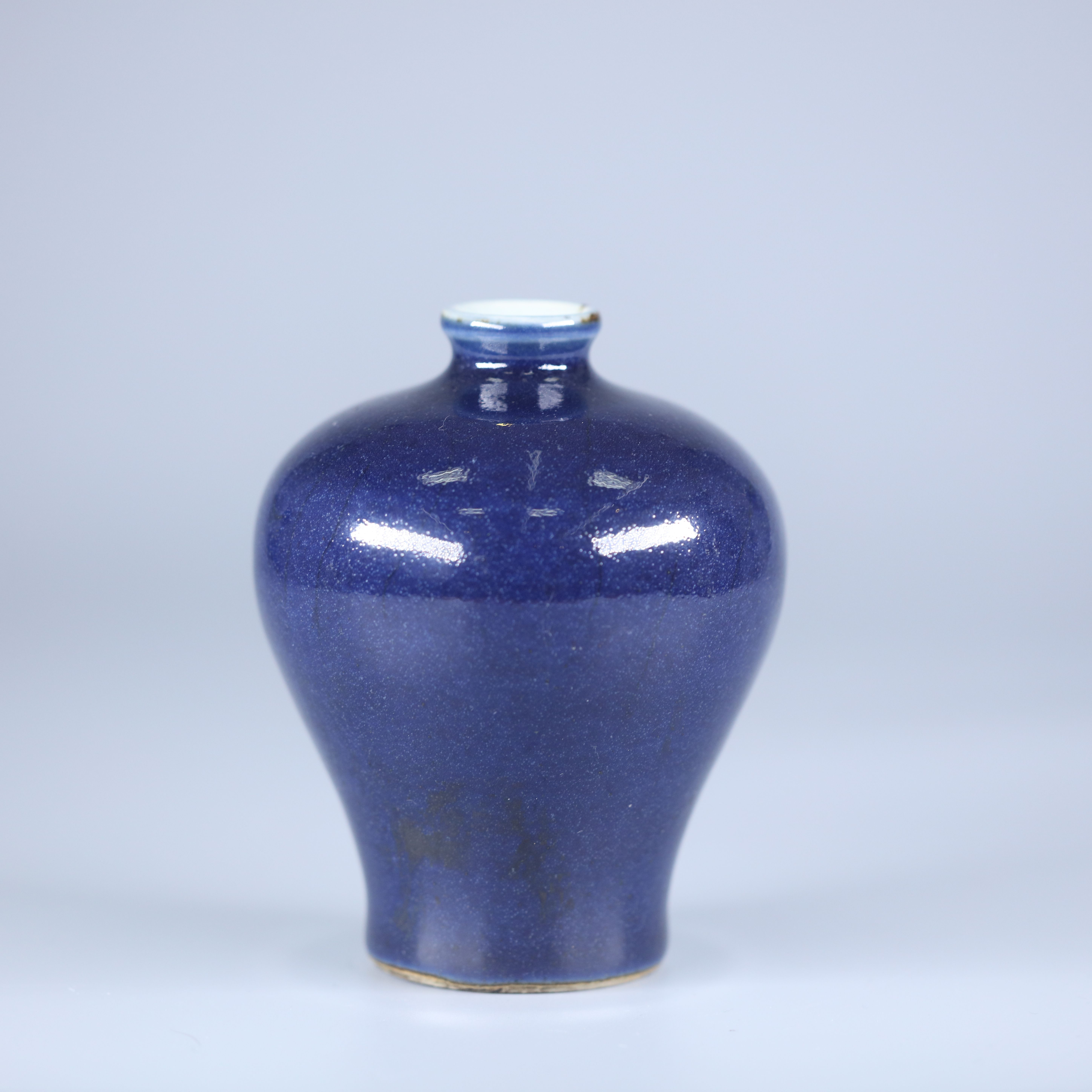 清早期霁蓝釉梅瓶
