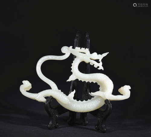 A jade dragon ornament